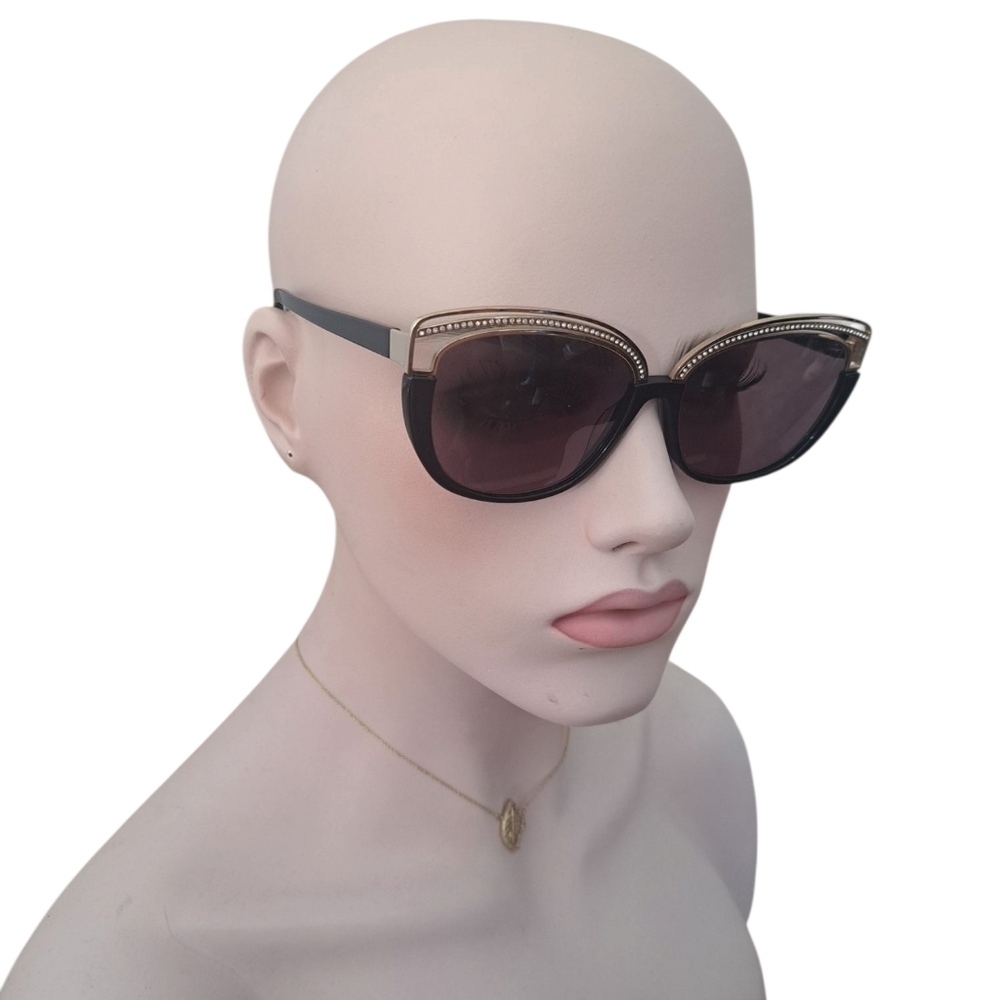 Azarro Paris Elegant Black and Gold Women's Sunglasses AZ 32029 - Picture 5 of 15
